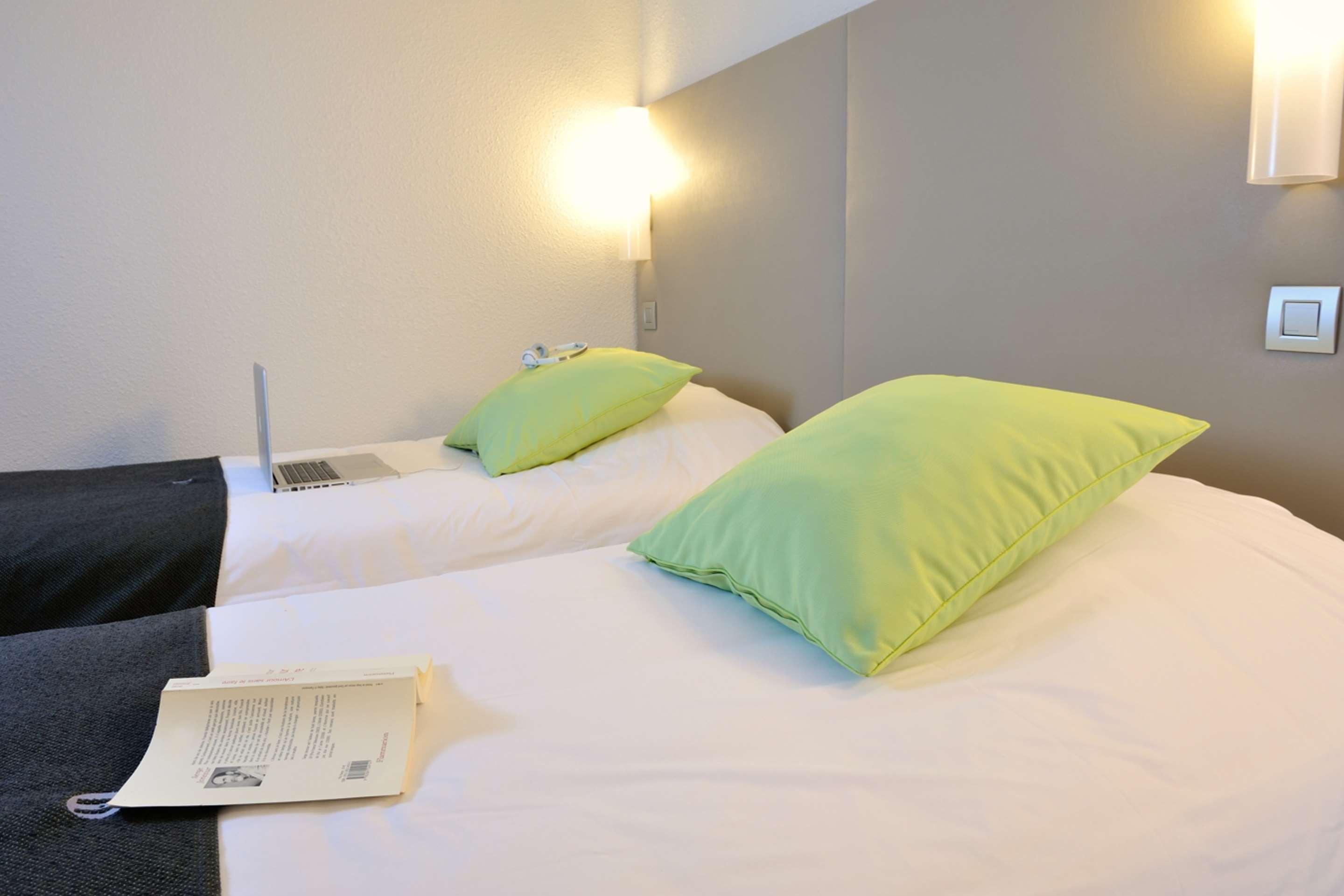 Kyriad Villeneuve Saint Georges - Hotel Renove Buitenkant foto
