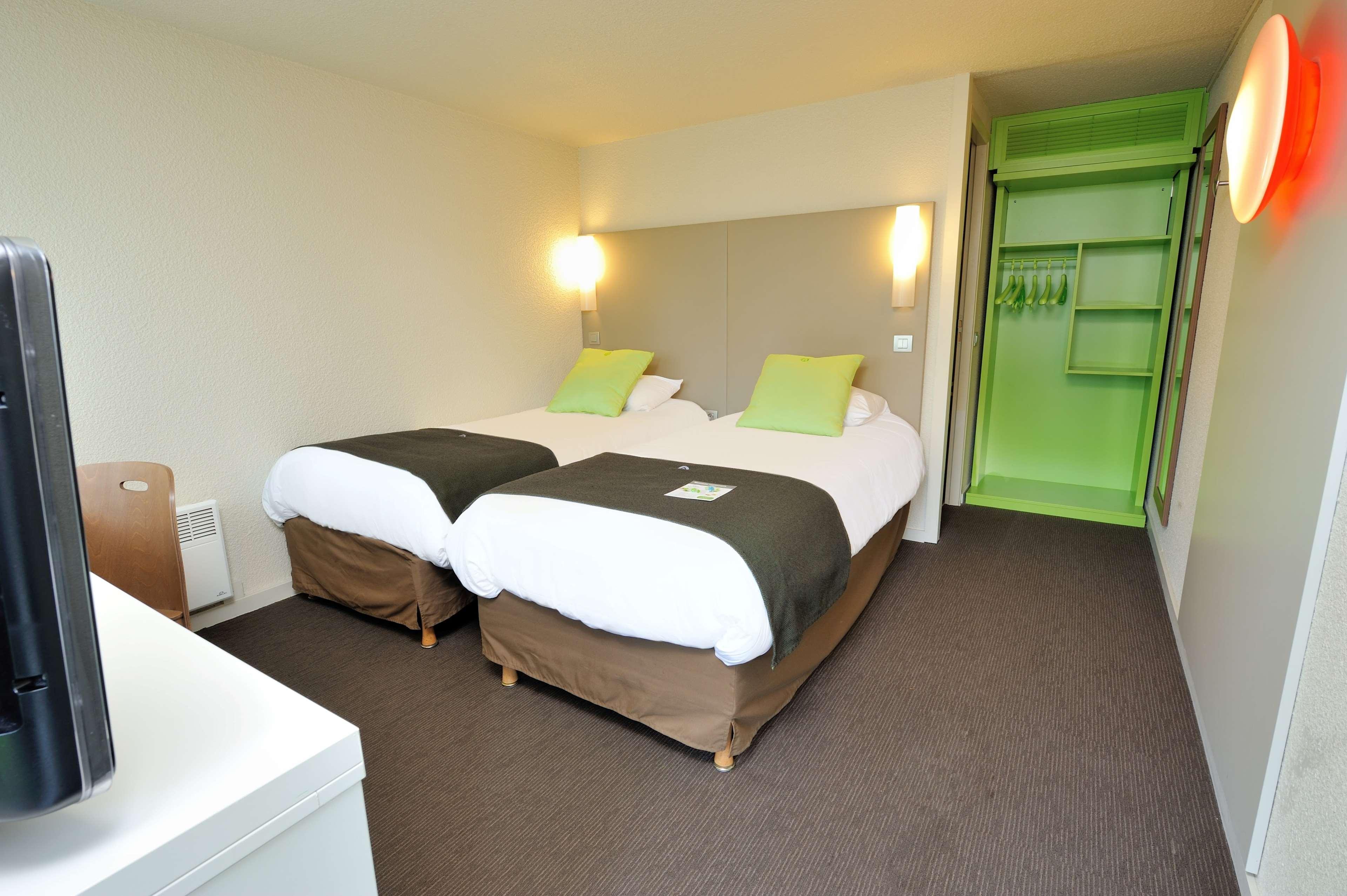 Kyriad Villeneuve Saint Georges - Hotel Renove Buitenkant foto