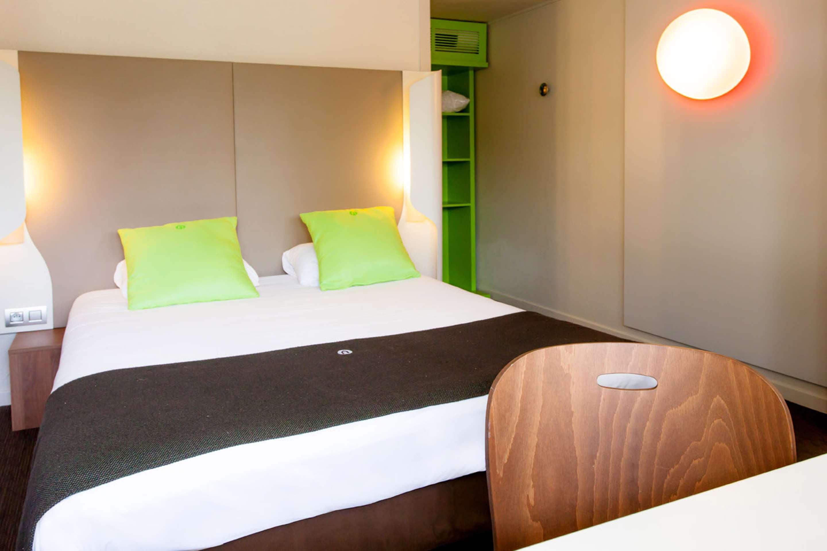 Kyriad Villeneuve Saint Georges - Hotel Renove Buitenkant foto