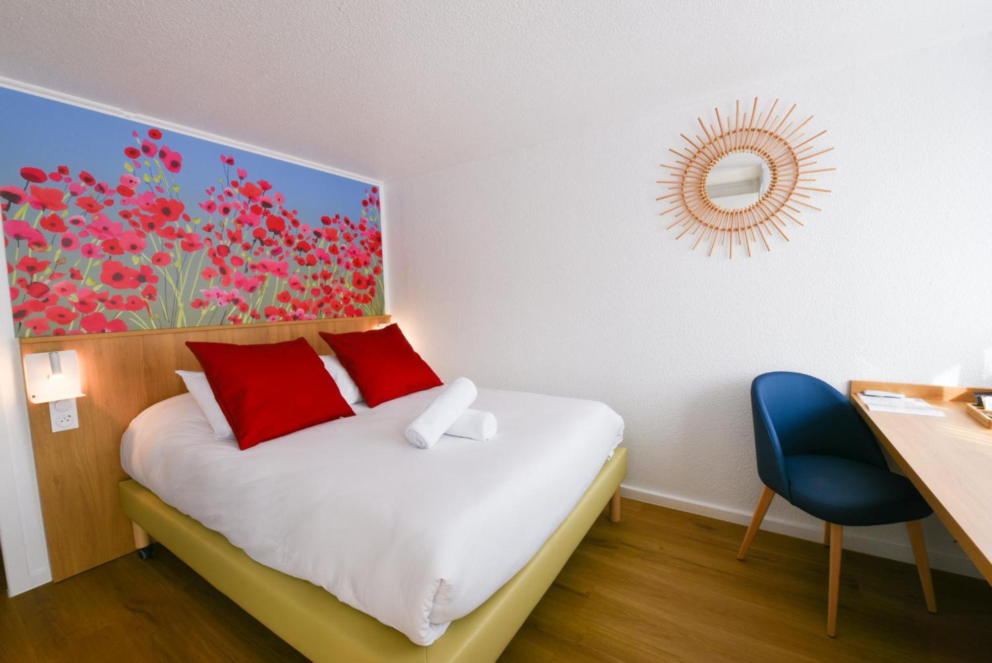Kyriad Villeneuve Saint Georges - Hotel Renove Buitenkant foto