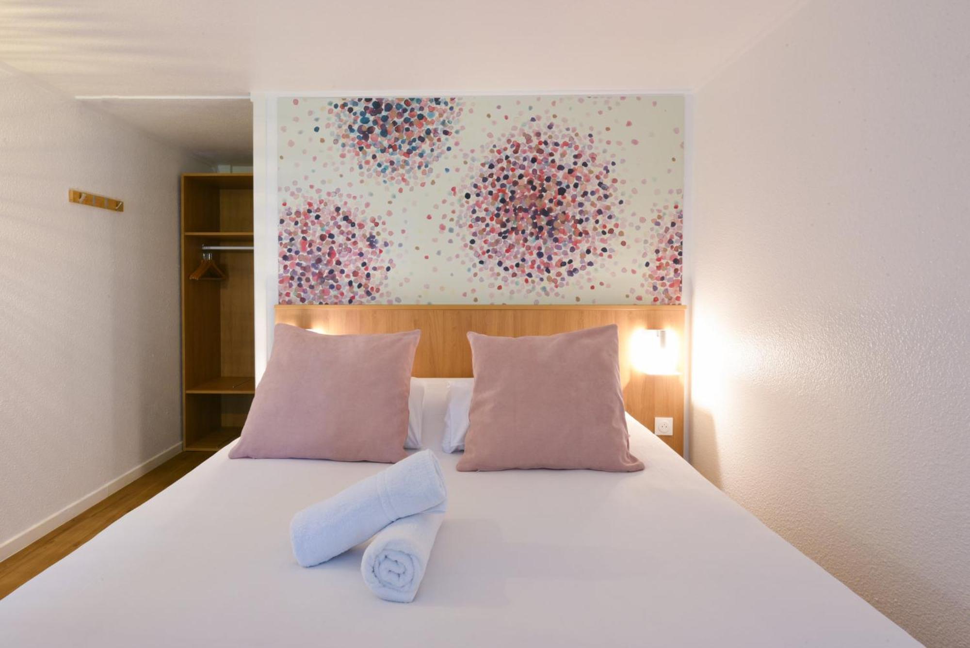 Kyriad Villeneuve Saint Georges - Hotel Renove Buitenkant foto