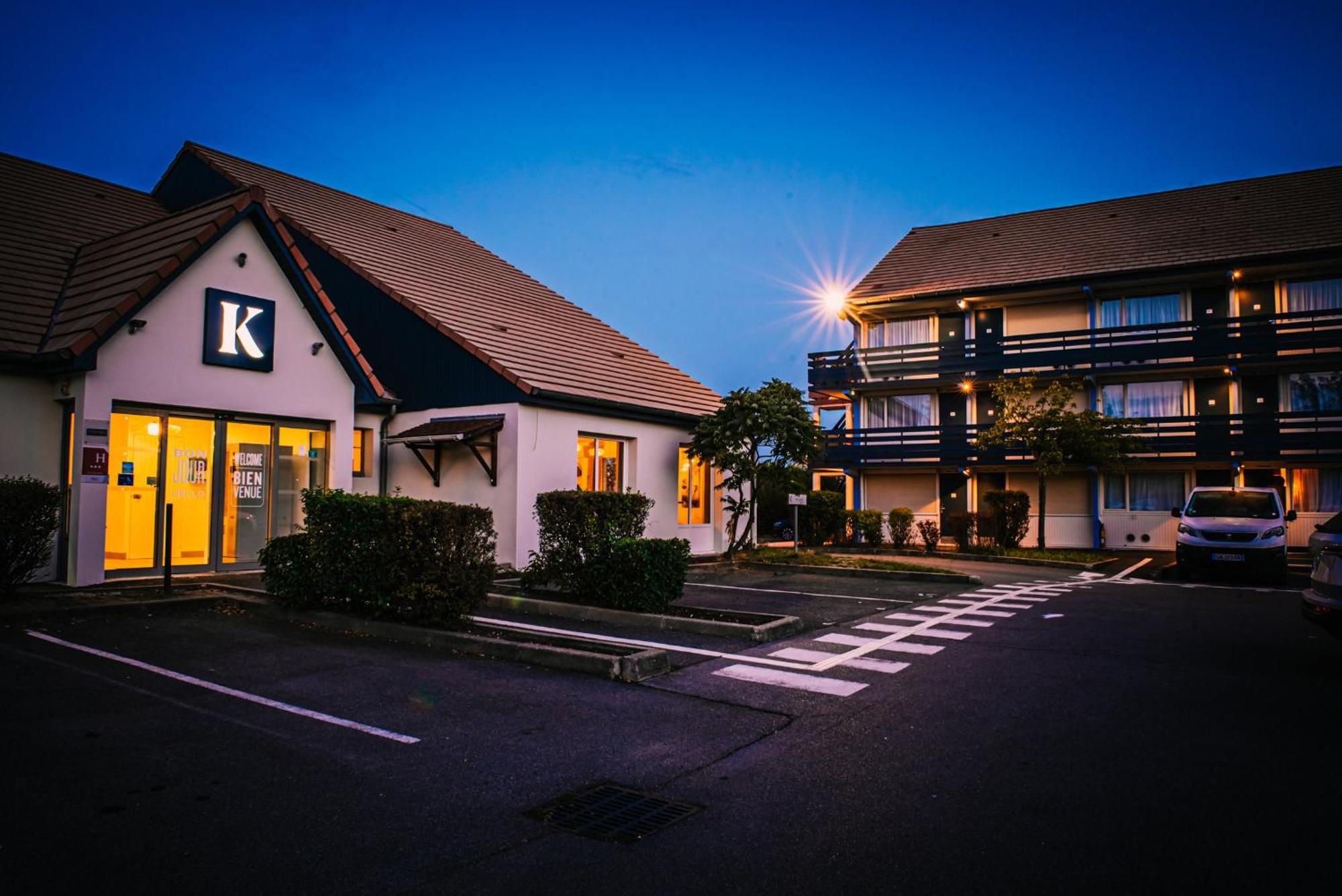 Kyriad Villeneuve Saint Georges - Hotel Renove Buitenkant foto