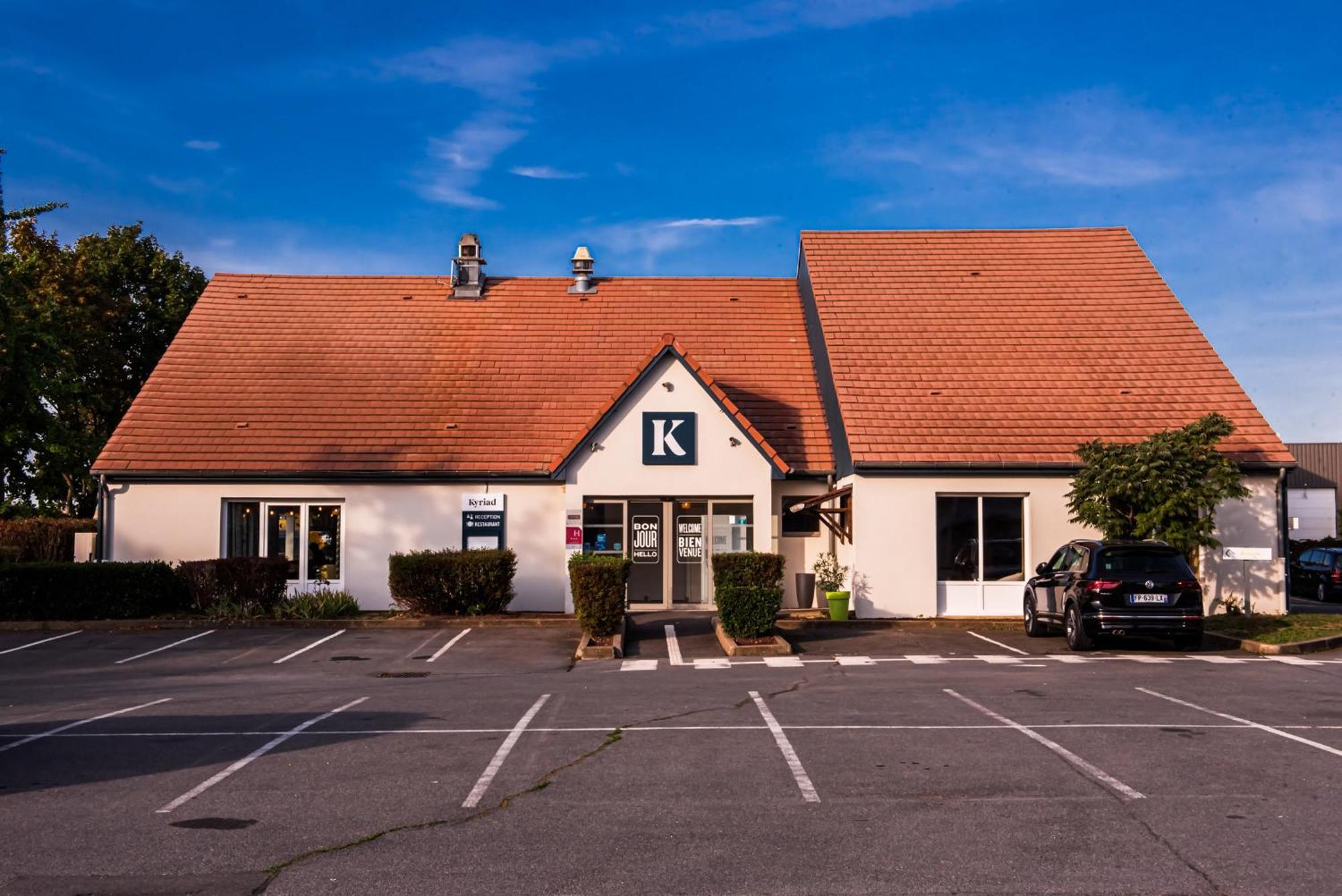 Kyriad Villeneuve Saint Georges - Hotel Renove Buitenkant foto